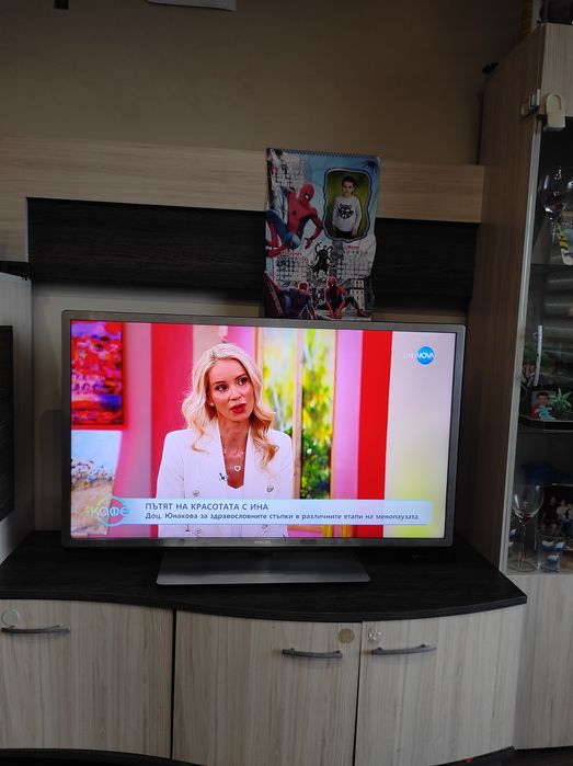 LED Телевизор PHILIPS 40 инча