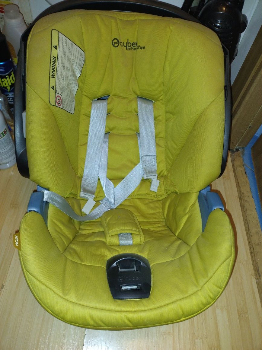 Vând scaun mașină pentru copil