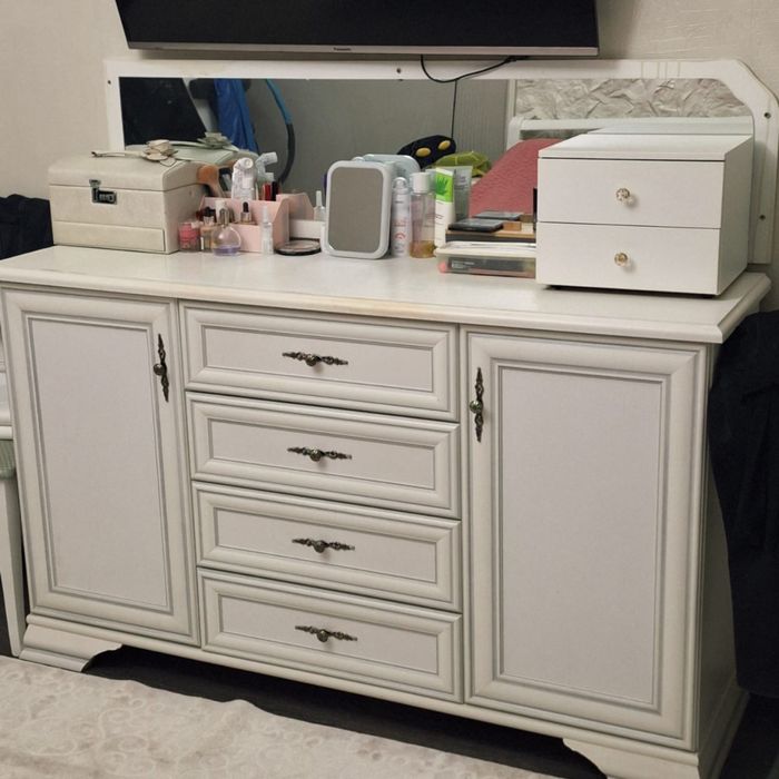 Продам тумба/камод с зеркалом