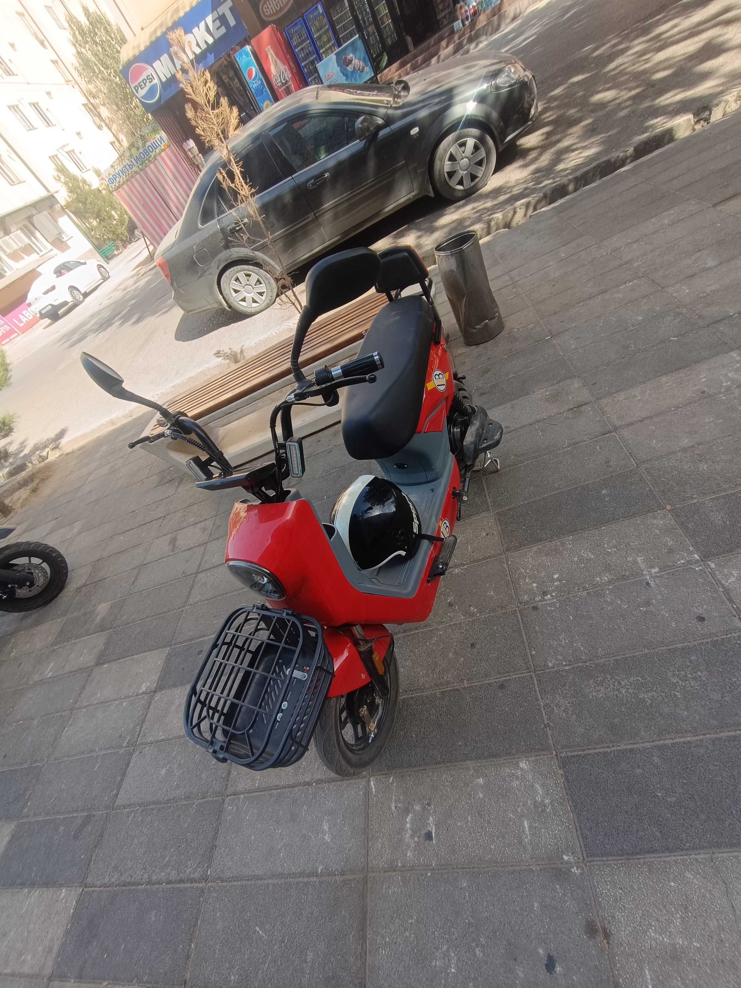 Продаю скутер состояние отличное