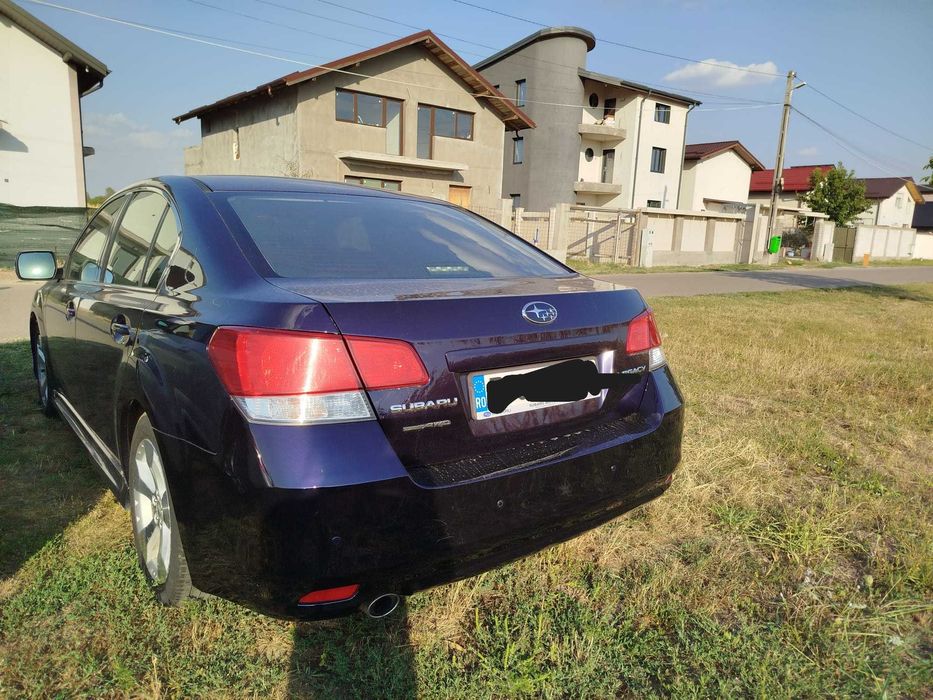 Subaru Legacy  2010