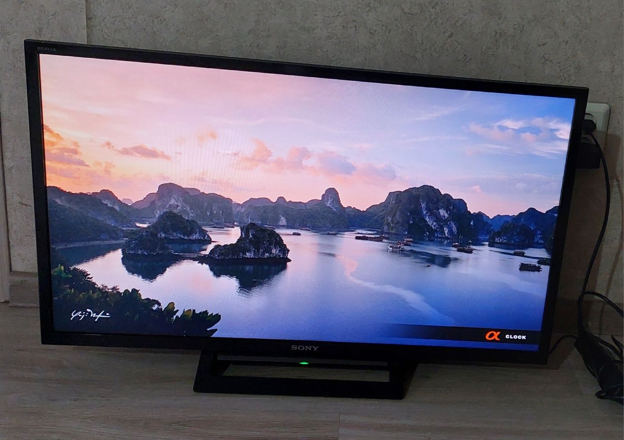 Телевизор Sony 81см. Не смарт.