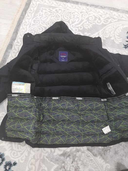 Продам зимнюю куртку