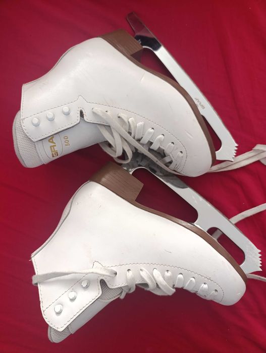 Детски кънки за фигурно пързаляне номер 33