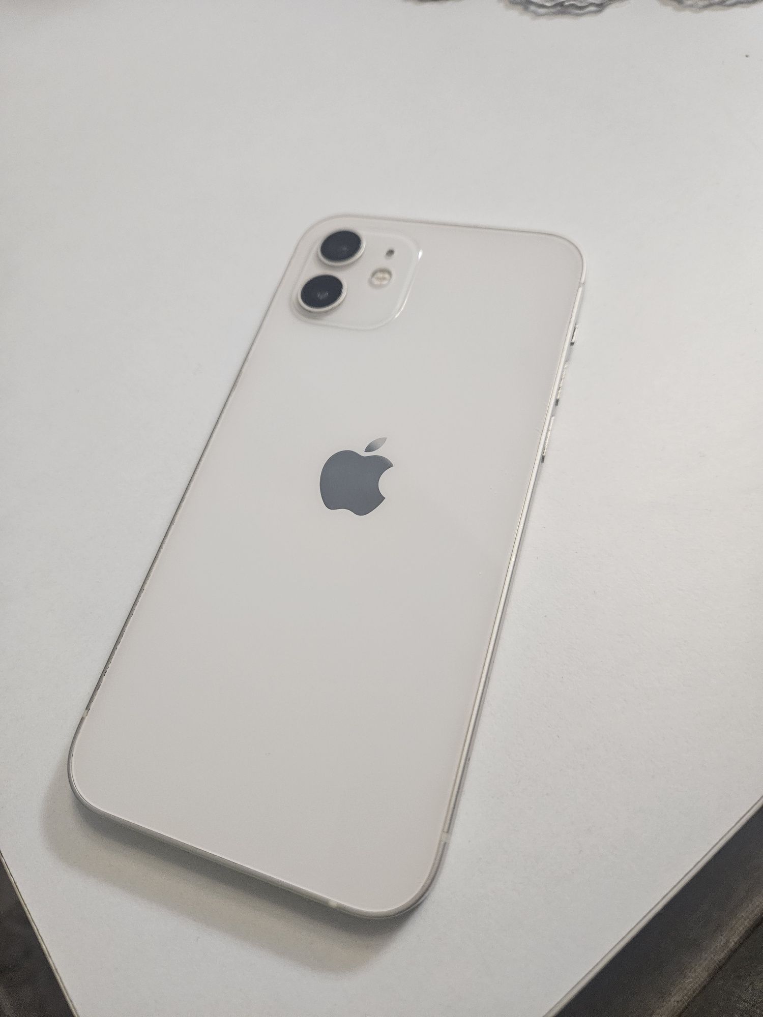 Iphone 12 Като НОВ