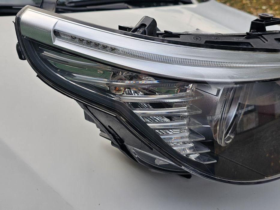 Десен фар за бмв е60 е61 фейслифт h7 обикновен facelift