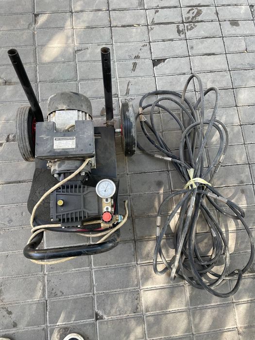 Nikel Karcher Sotiladi