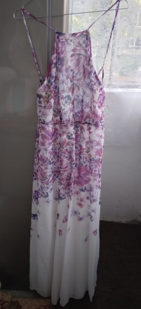 Rochie eleganta nouă