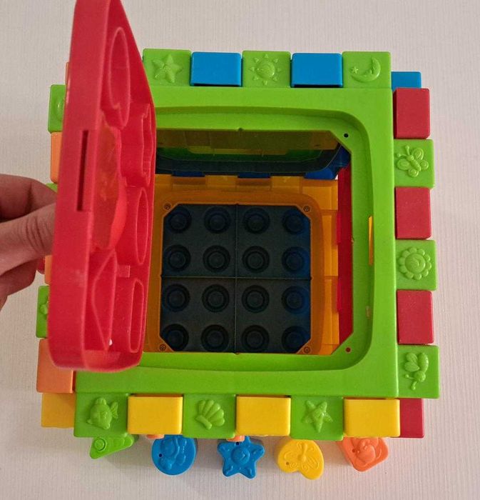 NOU-Cub 6 in 1, forme, ceas,maner,inchizatoare,rotire roti,soare,stele
