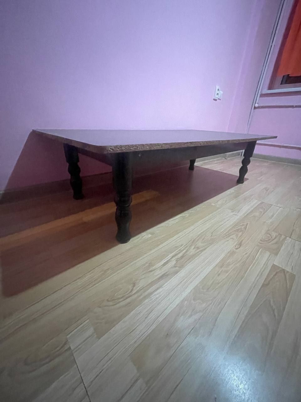 Ошхона мебель, кондиционер, 2 та шкаф и хонтаха. Холати яхши