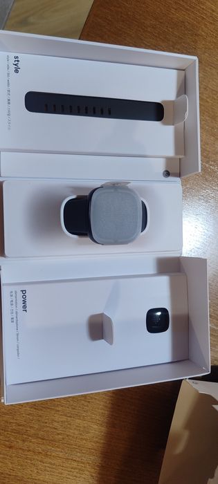 Smart часовник Fitbit Sense 2