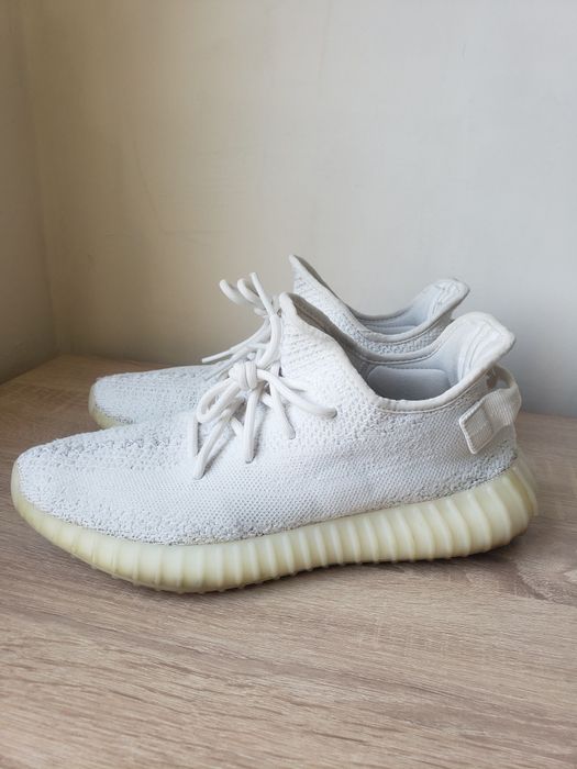 Оригинални маратонки Adidas Yeezy Boost 42.5