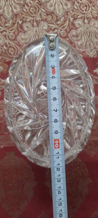 Bomboniera cristal, adusa din Anglia