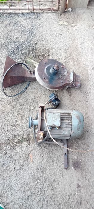 Vând moară  în stare buna