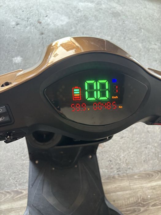 Vând scuter electric pentru persoanele cu dizabilitati