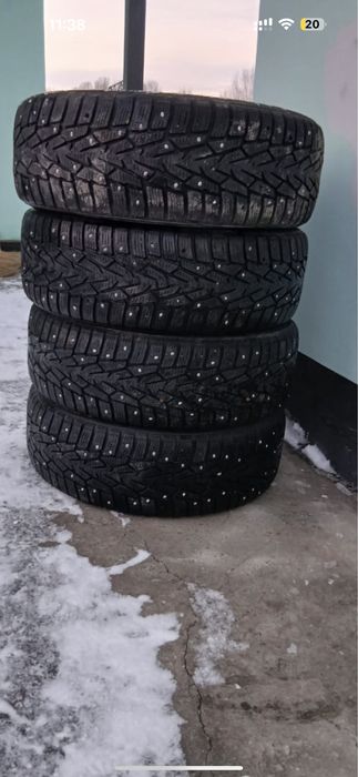 Продам зимнюю резину Нокиан тайерс 195,65 р15   45