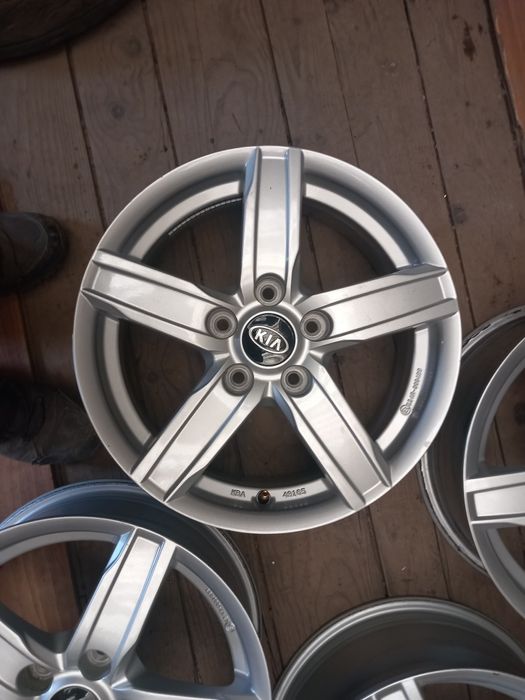 Jante kia r16 5x114.3 et 47 cb 67.1 hyundai mazda etc