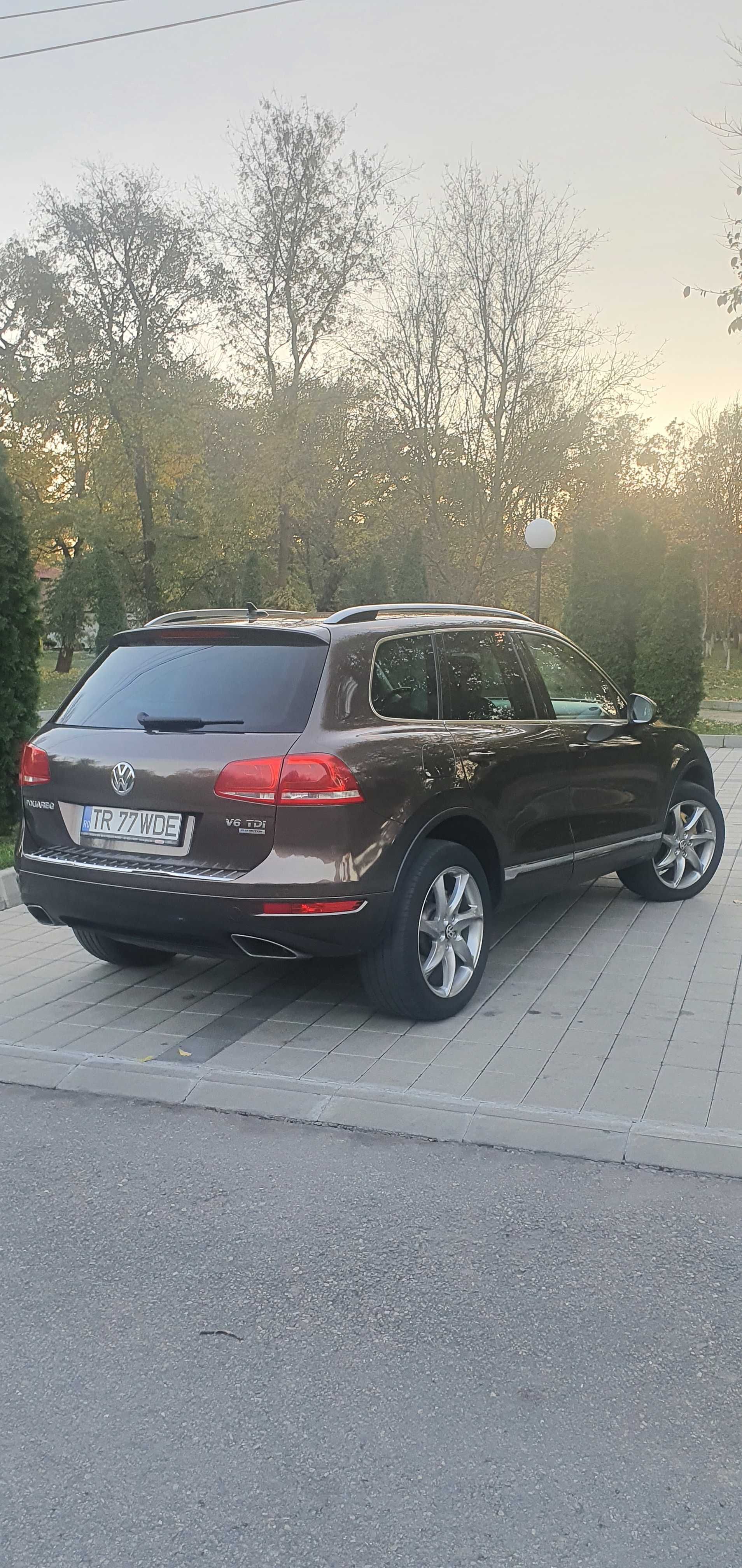 VW TOUAREG 2011 ,proprietar  foarte bine întreținut