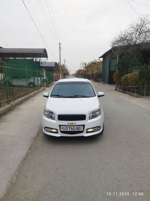 Nexia 3 автомат бежевый салон