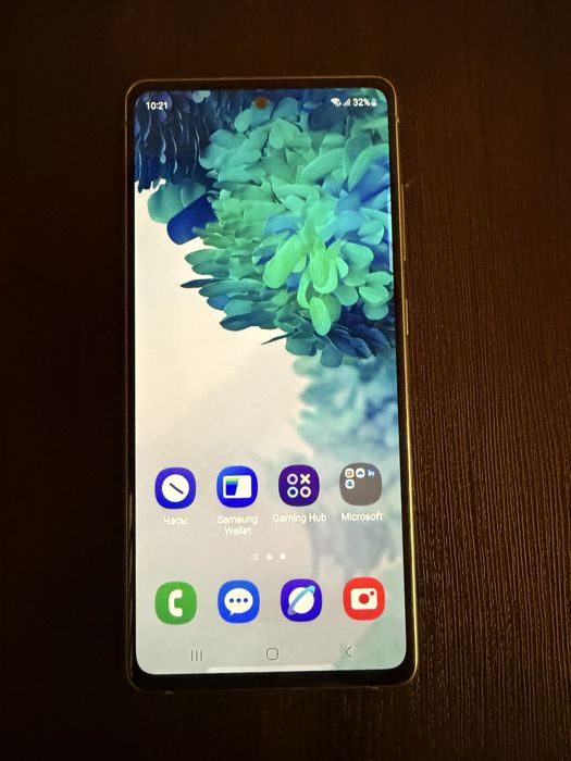 продам Samsung s20FE