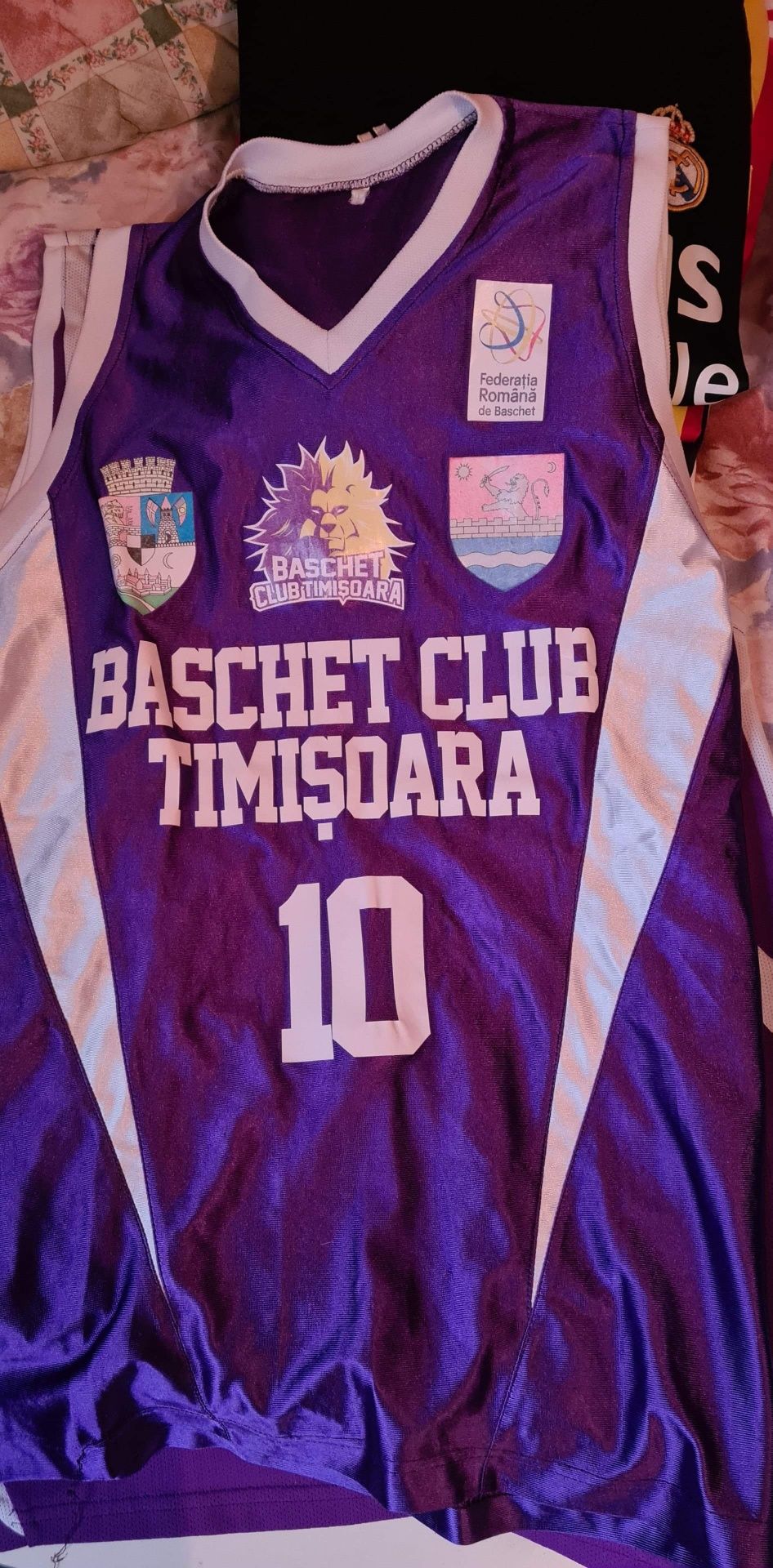Tricouri/Maiouri oficiale ale jucatorilor BC Timisoara.