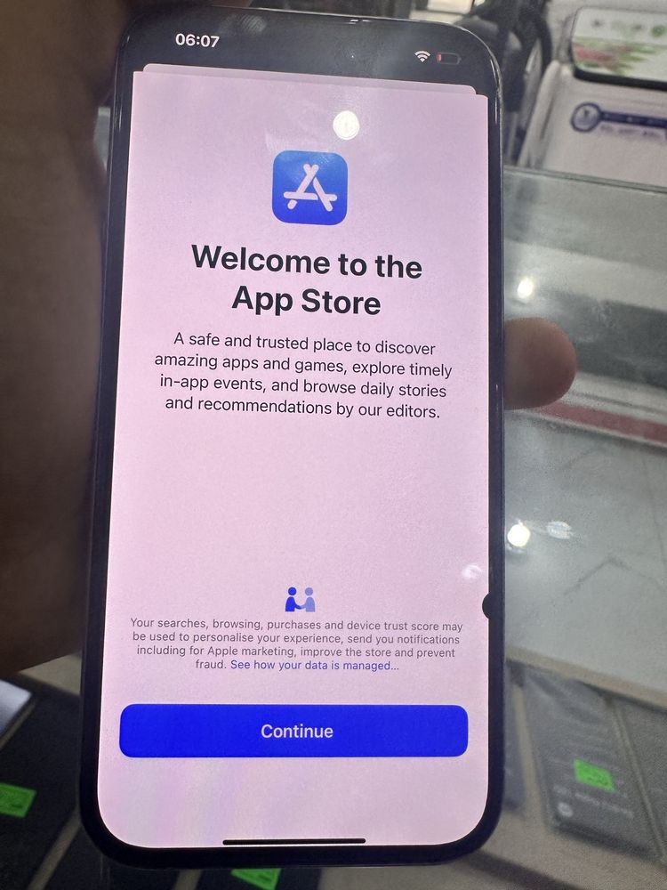 Iphone 15 pro xoli bor