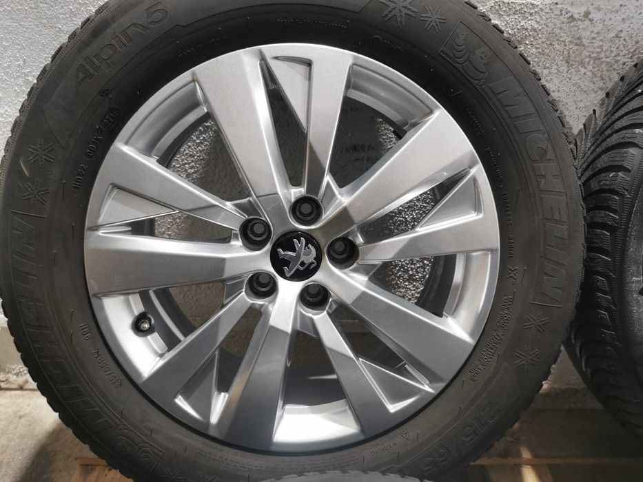 Jante Originale Peugeot 3008 / 5008 . R 17 cu anvelope de iarna