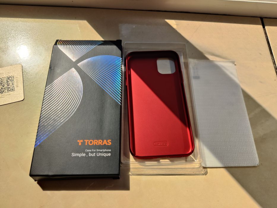 Huse Iphone 11 (carcasa + folie protecție)