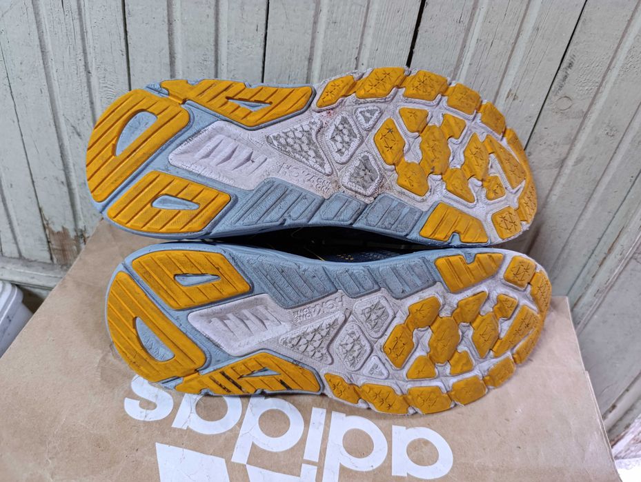 Hoka One One Arahi 5''оригинални маратонки 44 номер