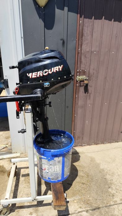 Barca pneumatica si 2 motoare