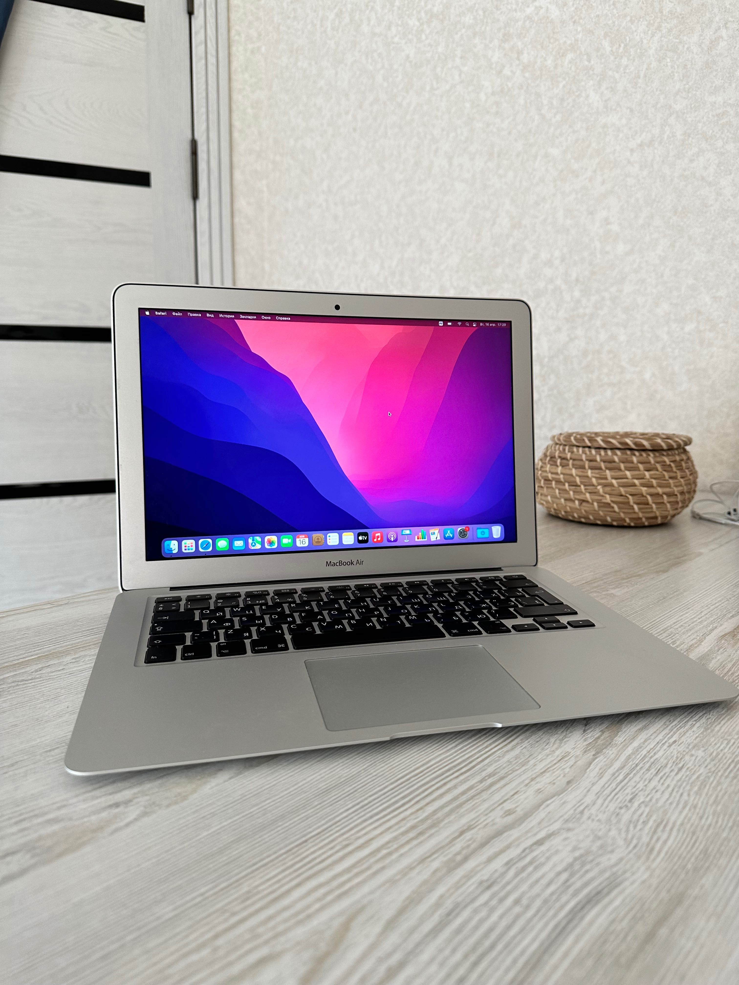 Ноутбук MacBook Air 13’