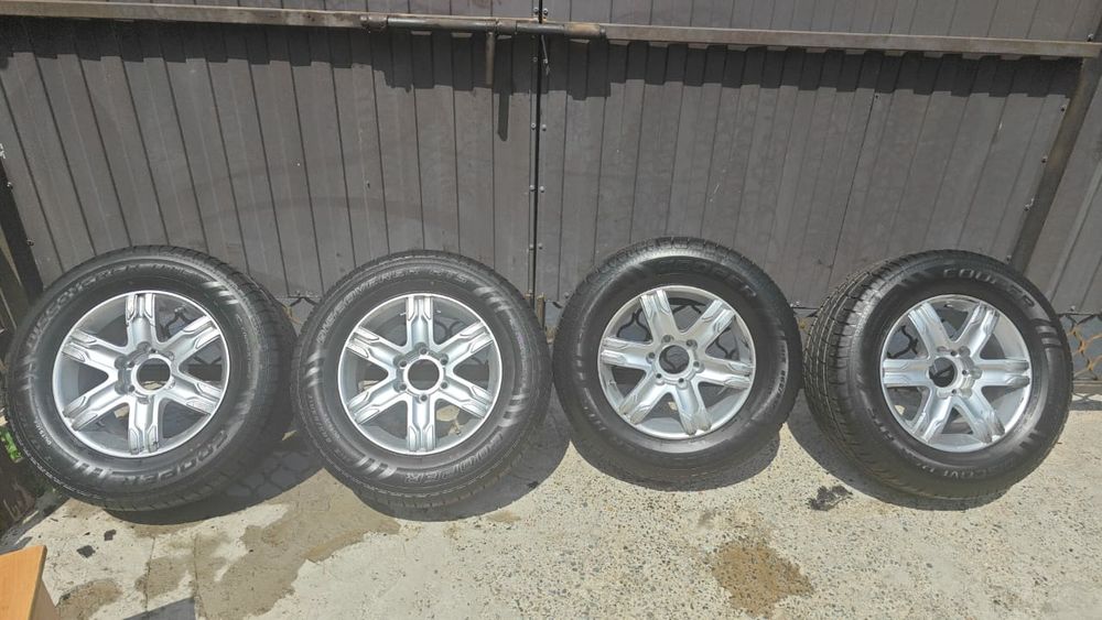 Продам резину COOPER  DISCOVERER HTS с дисками.