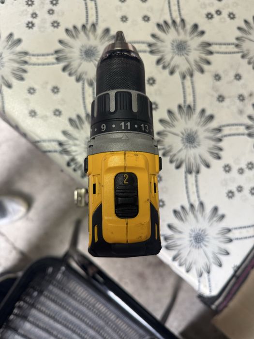 Акумулаторен винтоверт DEWALT DCD791NT