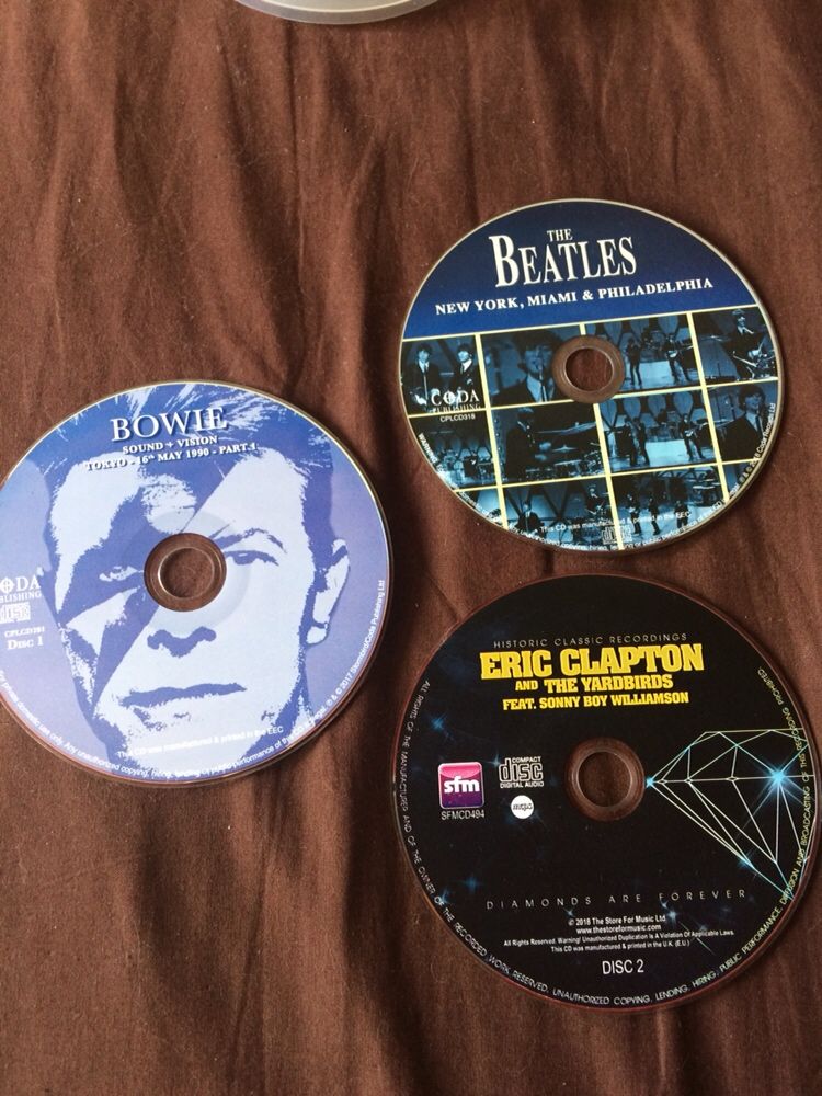 AC/DC, Eric Clapton, Bowie, The Beatles, Queen, дискове