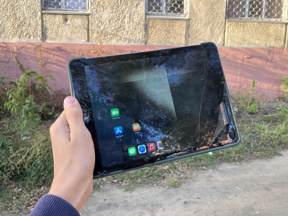 iPad 6, 32gb, на запчасти