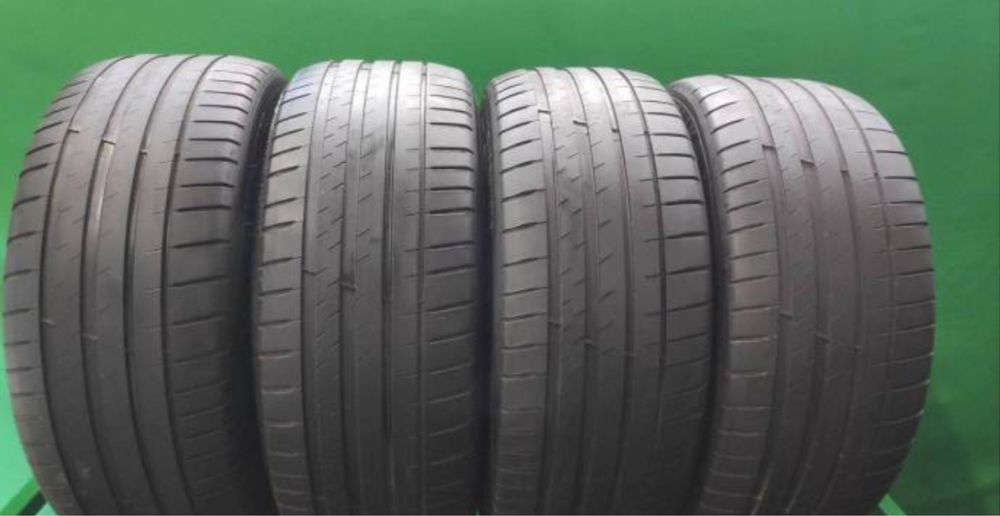 Резина шины покрышки