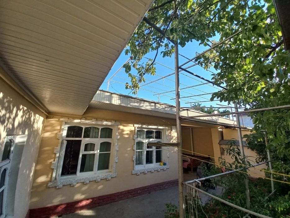 srochno 8 sotok uy sotiladi arzon narxlarda