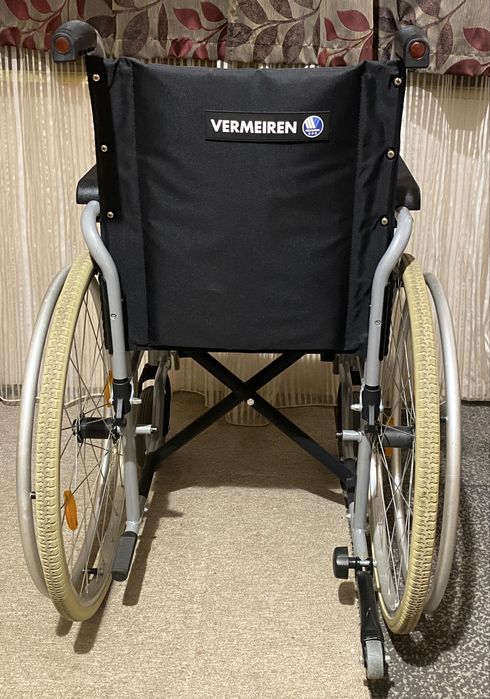 Carucior handicap batrani scaun fotoliu pliabil 41 cm