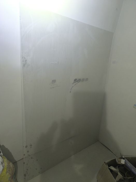 Отдам бесплатно стекло новое