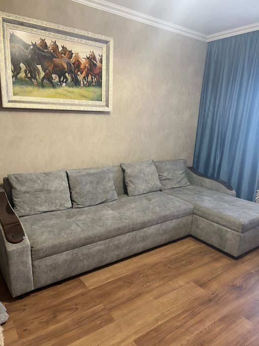 Продам диван в хорошем состояниии