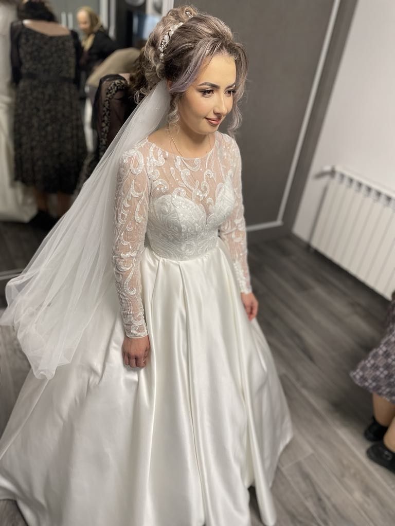 Vând rochie mireasa și accesorii