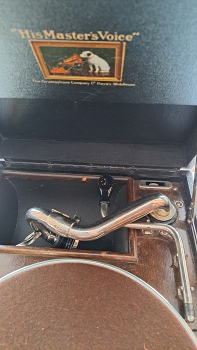 Patefon vechi His Master's Voice