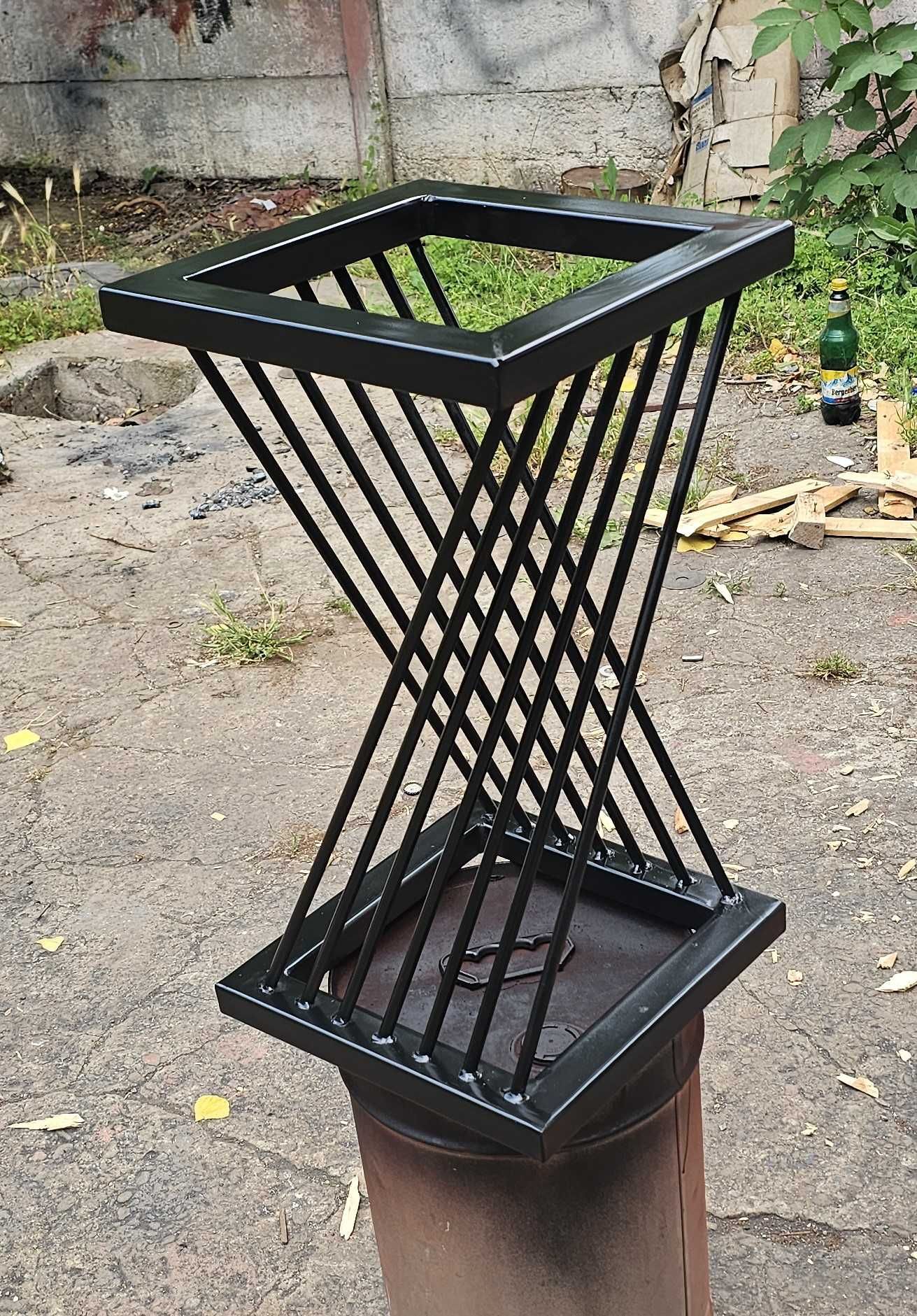 mobilier metalic , scaune, paturi, mese