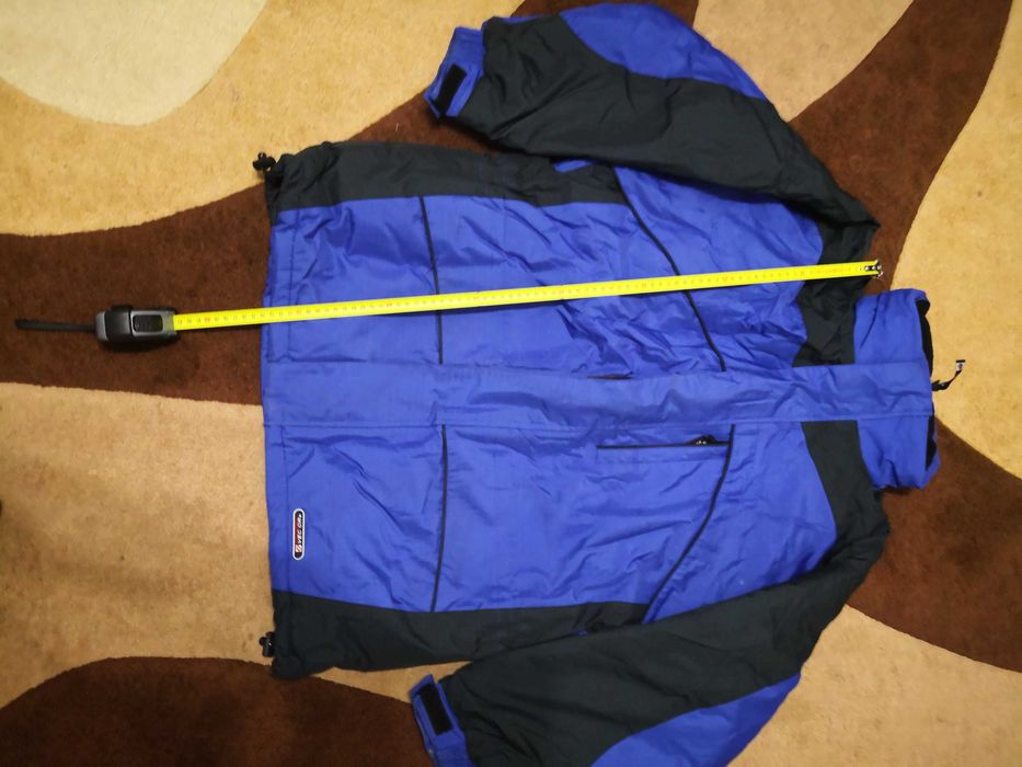 Vector-Jacheta iarna