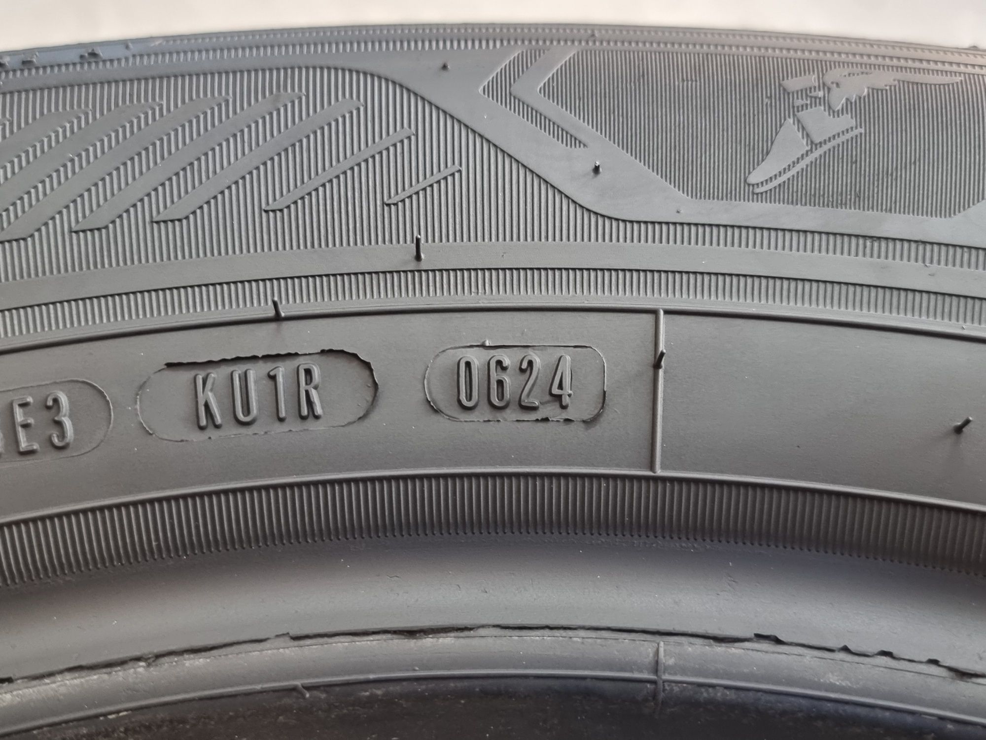 "Dot 23-24" 215/65/17 Goodyear 4Броя: 480лв 7.5мм