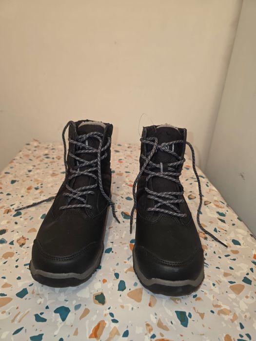 Новые ботинки 37 размер