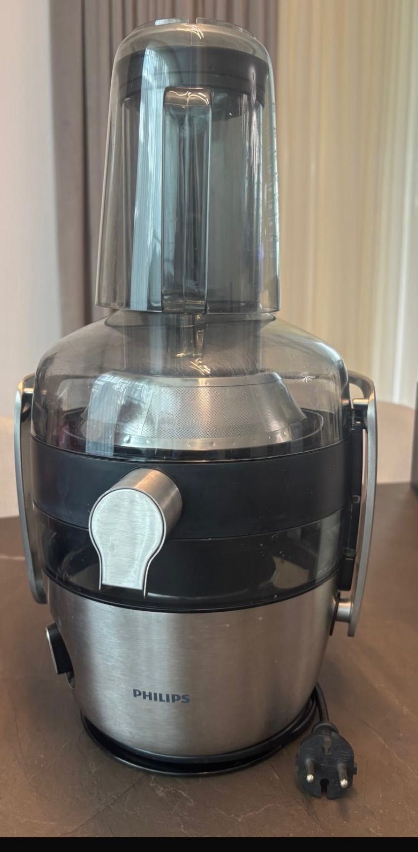 Sorcator de fructe si legume Philips Advance