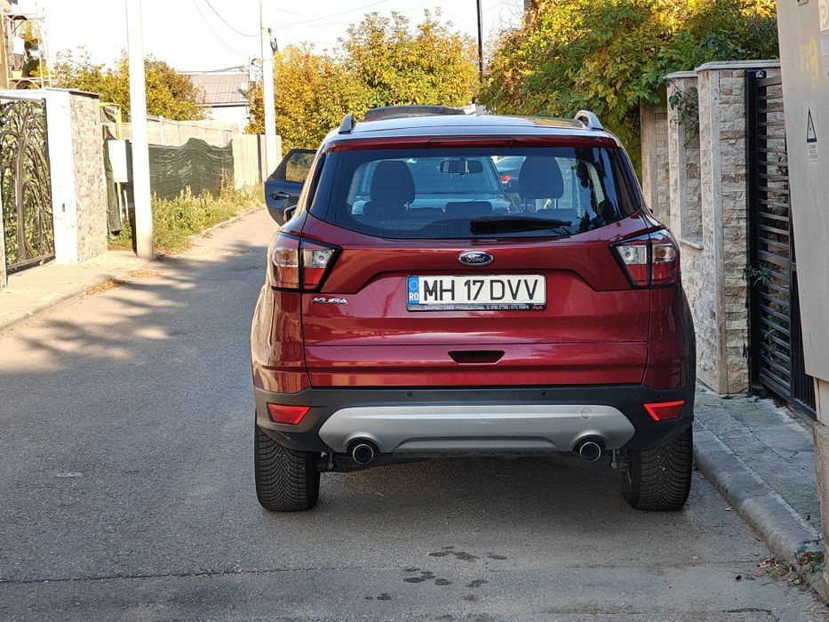 Vând Ford Kuga 15tdci