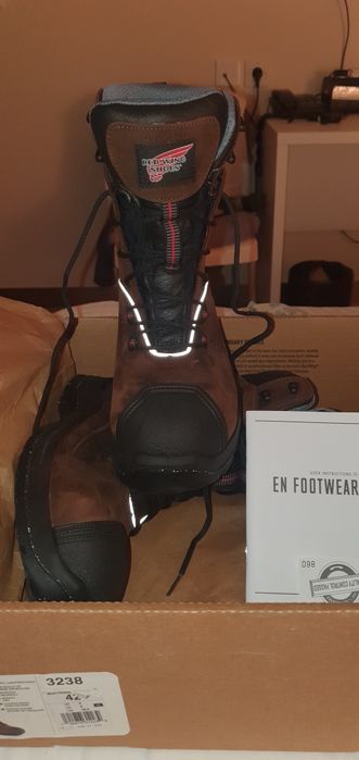 Рабочий обувь. Сделано в США