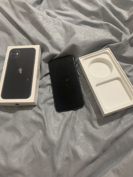 Продам iphone 11 64